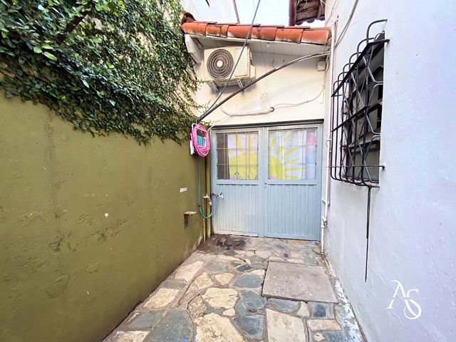 Pasillo lateral