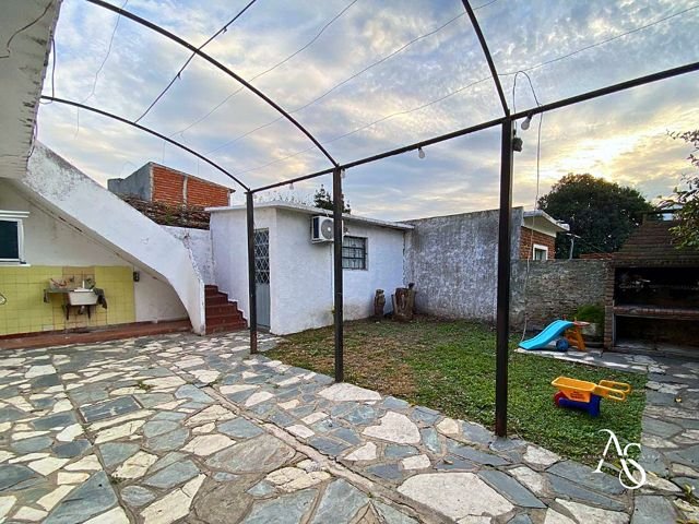 Patio con pérgola